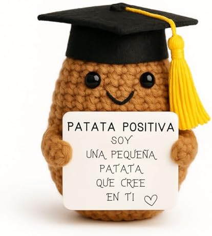 Patata Estudiosa - patata de ganchillo con birrete de graduación y mensaje «Creo en ti»